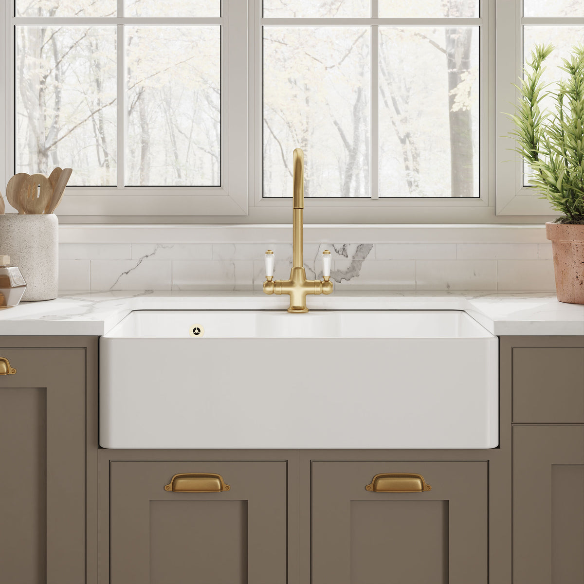 Modern Splash 795mm x 500mm x 220mm Fireclay White Single Bowl Butler Sink With Tap Ledge And Overflow