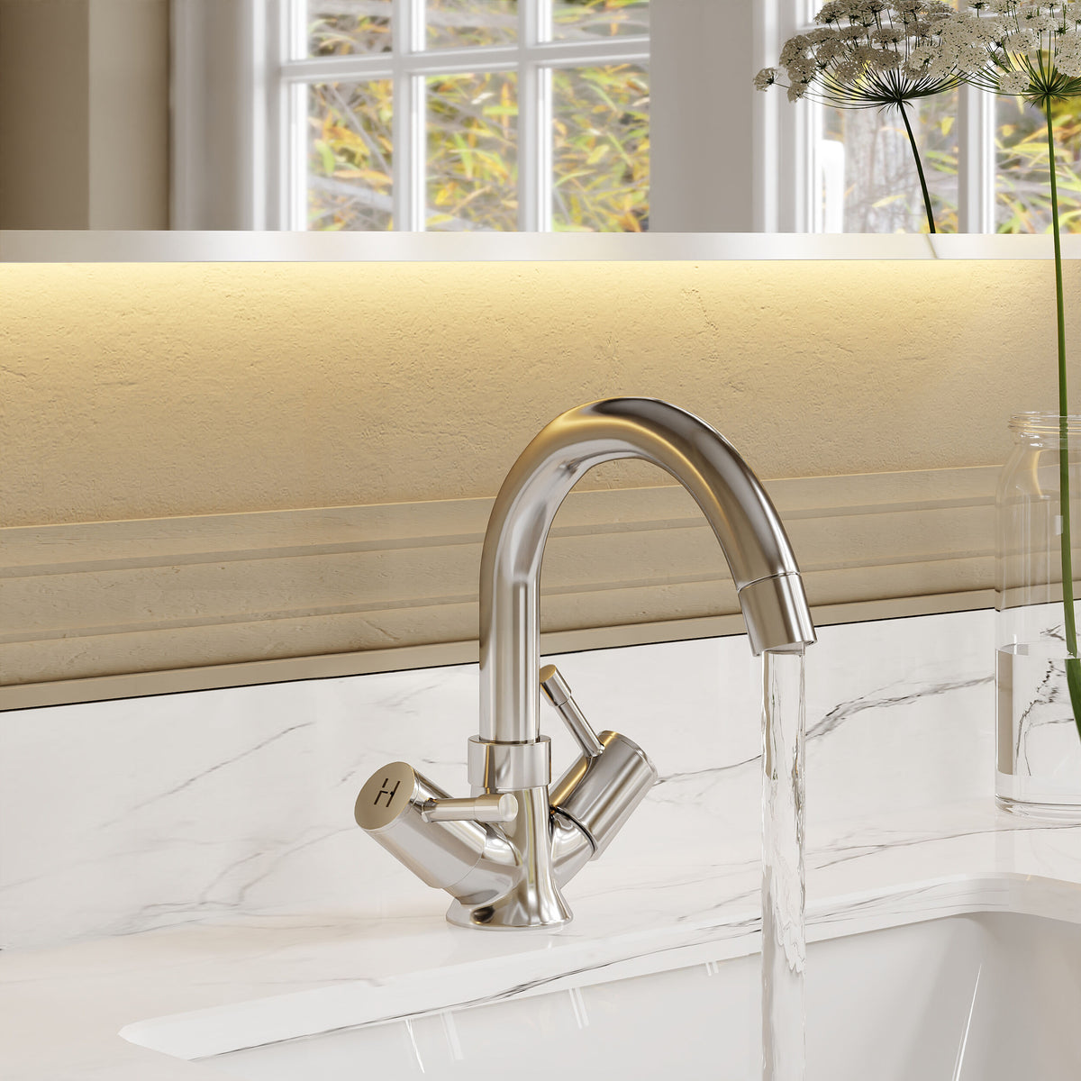 Modern Splash Series Two Chrome Mono Basin Mixer With Waste
