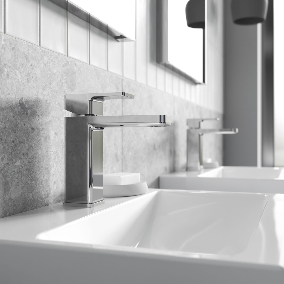 Modern Splash Chrome Mono Basin Mixer With Push Button Waste