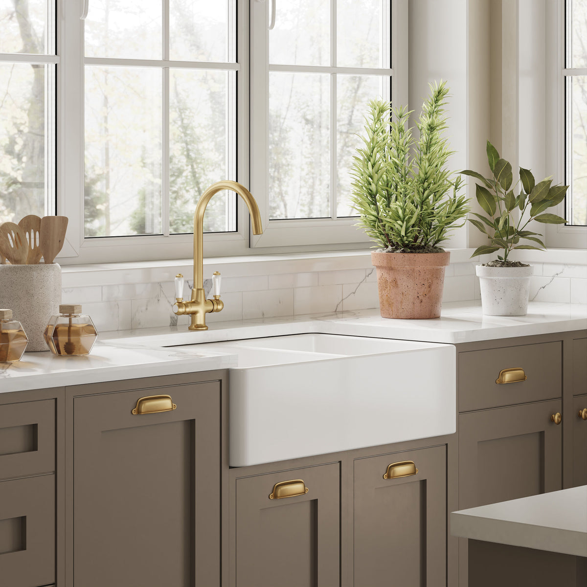 Modern Splash 795mm x 500mm x 220mm Fireclay White Double Bowl Butler Sink With Offset Waste And Full Weir