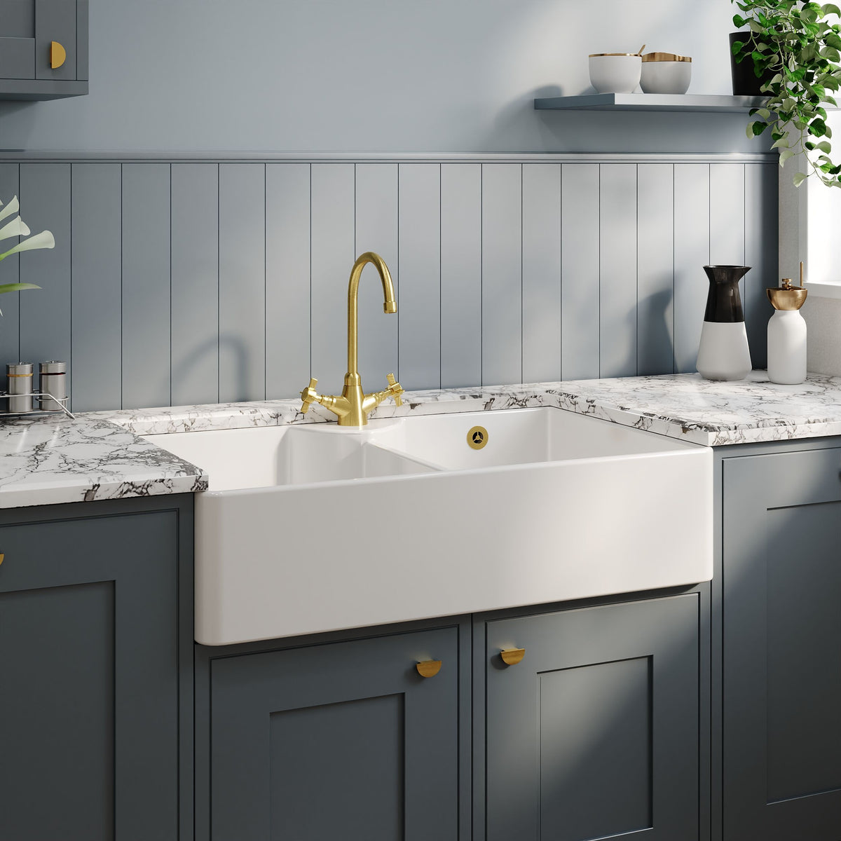 Modern Splash 895mm x 550mm x 220mm Fireclay White 1 Tap Hole Double Bowl Butler Sink With Stepped Weir And Overflow