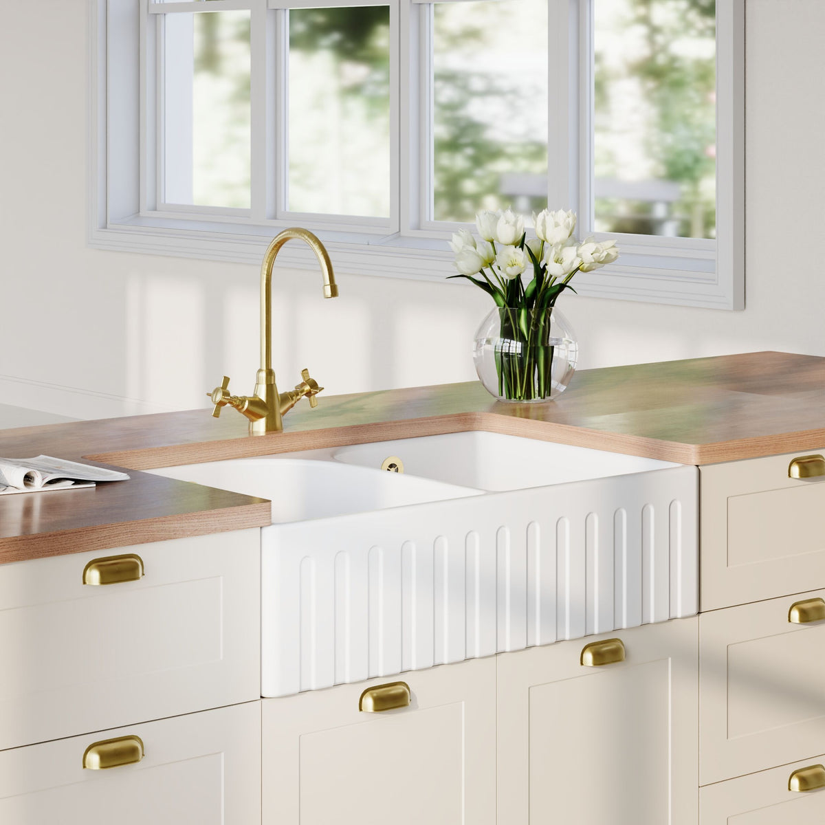 Modern Splash 795mm x 500mm x 220mm Fireclay White Double Bowl Fluted Butler Sink With Full Weir, Central Wastes And Overflows
