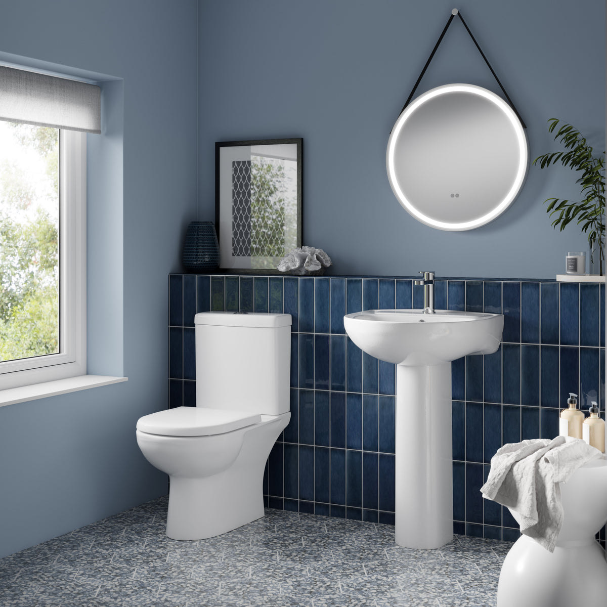 Modern Splash Compact Toilet