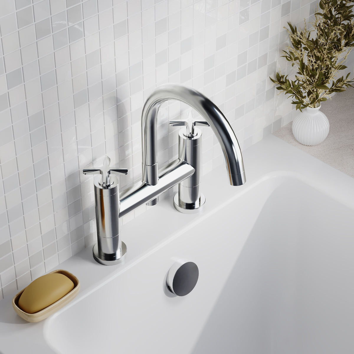 Modern Splash Chrome Deck Mounted Bath Filler