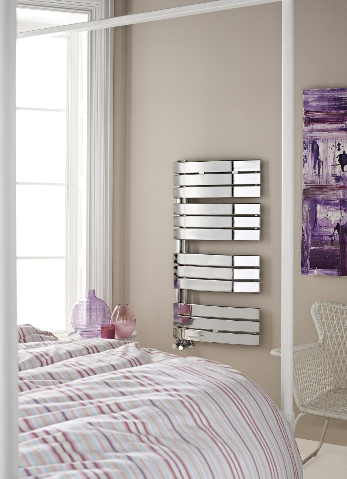 Elgin Chrome 1080mm x 550mm Horizontal Heated Towel Rail