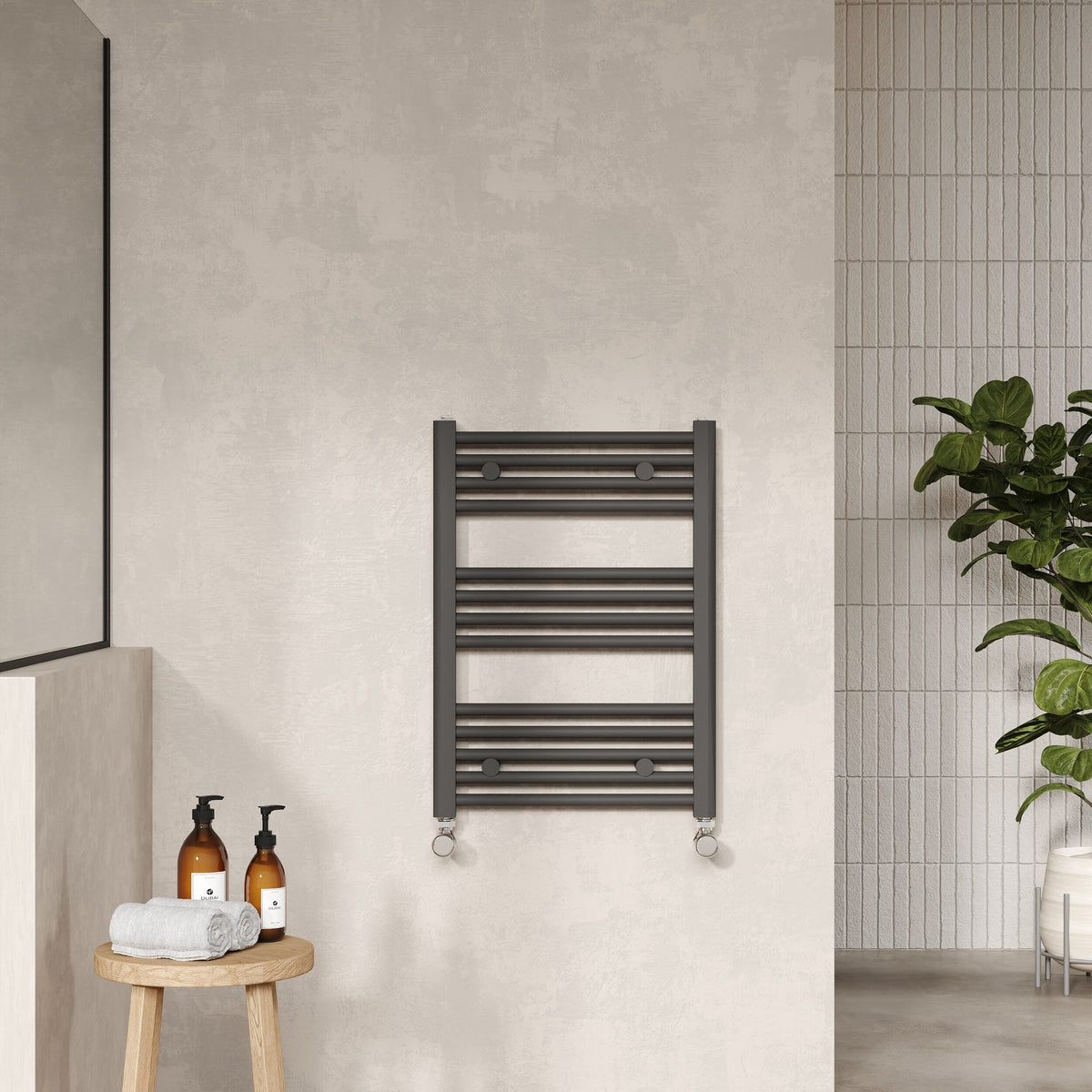 Modern Splash Anthracite  700mm x 500mm  Vertical Ladder Rail