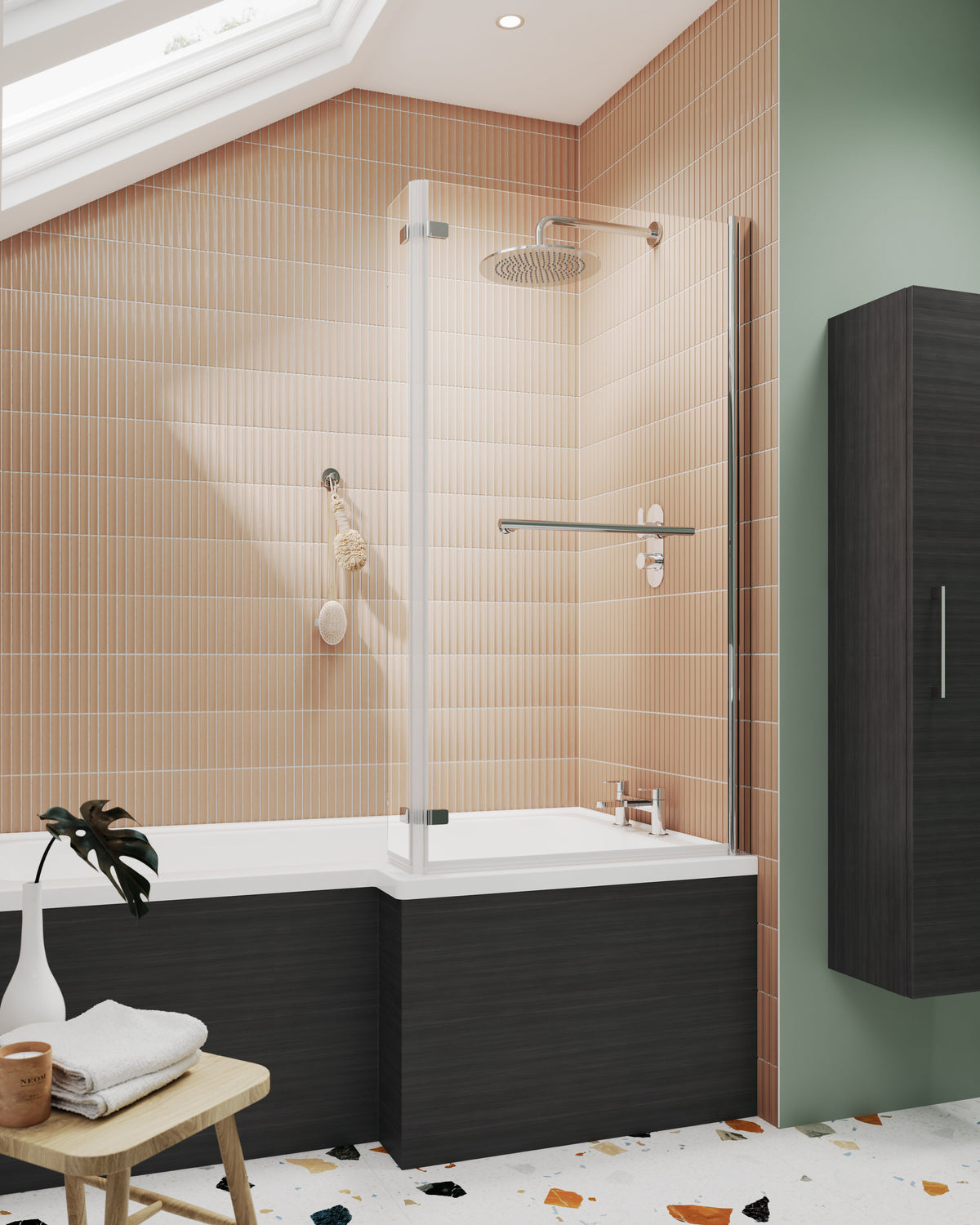 Modern Splash 800mm Chrome L-Shaped Hinged Bath Screen With Rail