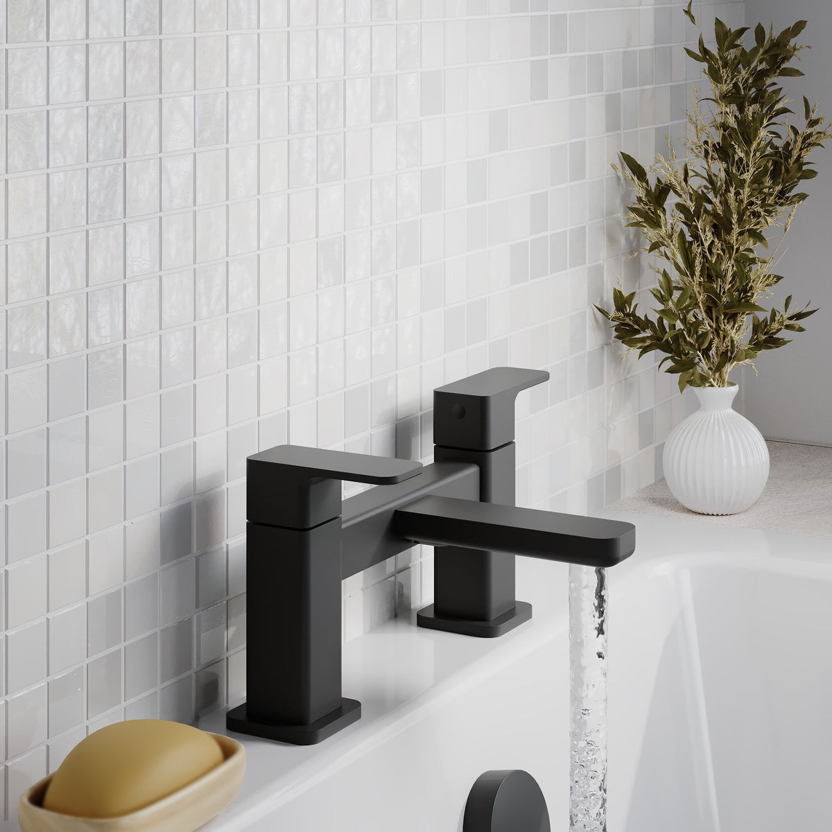 Modern Splash Matt Black Deck Mounted Bath Filler